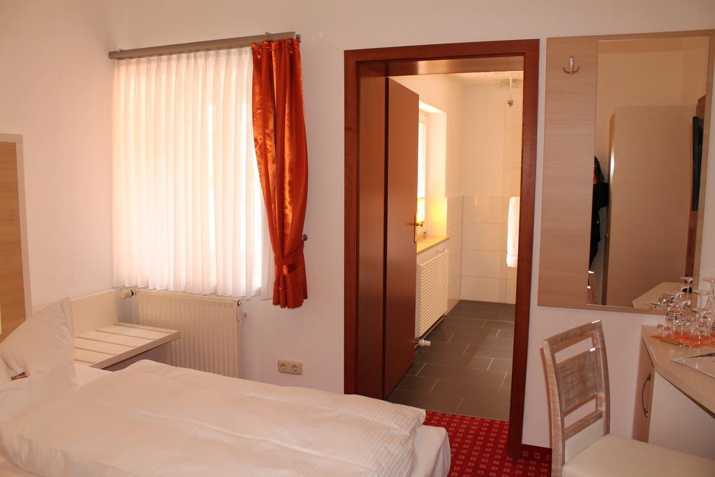 Hotel Fuersteneck Bernburg Exterior photo